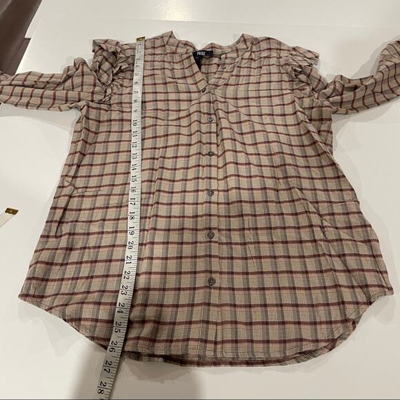 Paige Jenelle Ruffle Shoulders Plaid Long Sleeve Button Down Shirt Size M - Picture 11 of 11